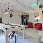 Cocon Avec Jacuzzi Vakantiehuis