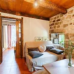 Cocon Avec Jacuzzi Holiday home Labastide-sur-Besorgues
