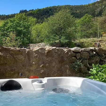 Cocon Avec Jacuzzi Ferienhaus *